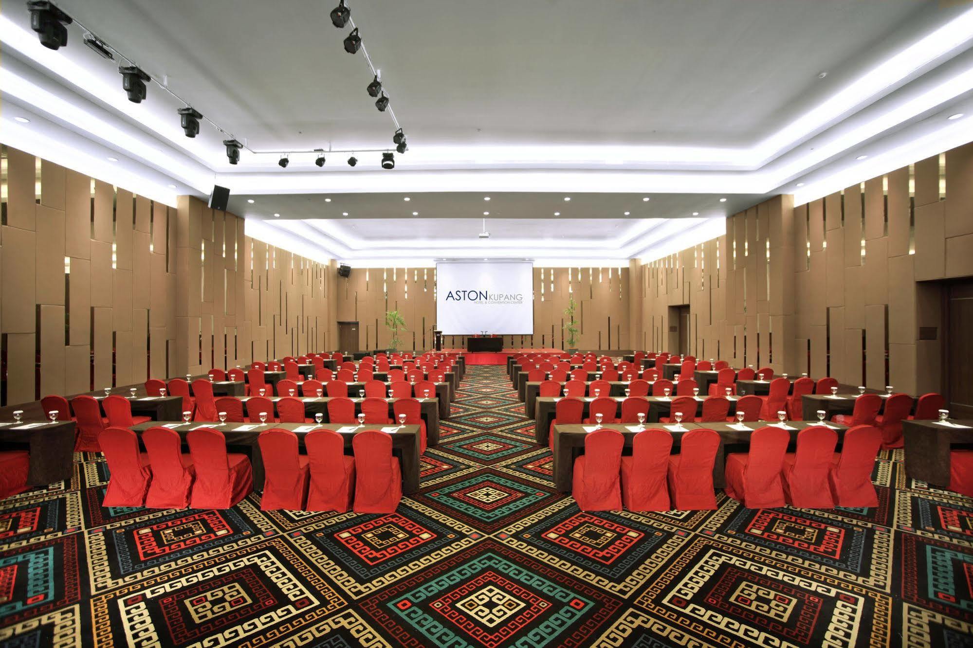 Aston Kupang Hotel & Convention Center Exterior foto